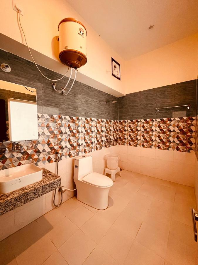 Sitara Resort, Scenic Mountain View Rooms With Balcony & Terrace มัสซูรี ภายนอก รูปภาพ